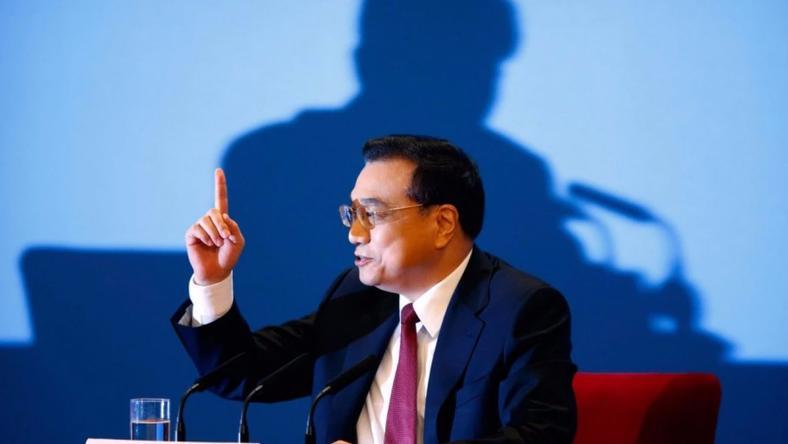李克强:如果沿用老办法管制,就可能没有今天的微信